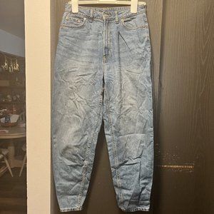 H&M DIVIDE MOM JEAN